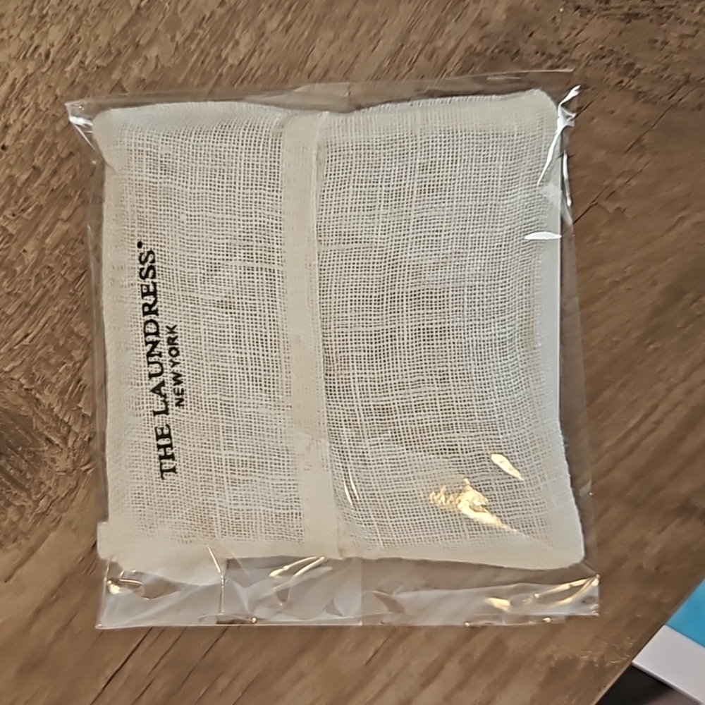 Pack of 10 laundress lavendar pouches